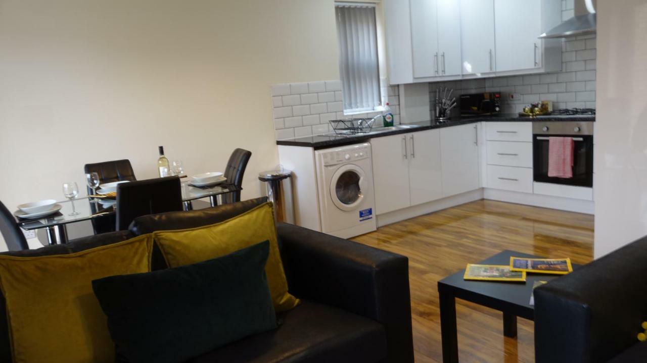 Luxury 2 Bed 2 Bath - Free Parking - 5Min To Airport - Sleeps 6 Apartment Ashford  Екстериор снимка