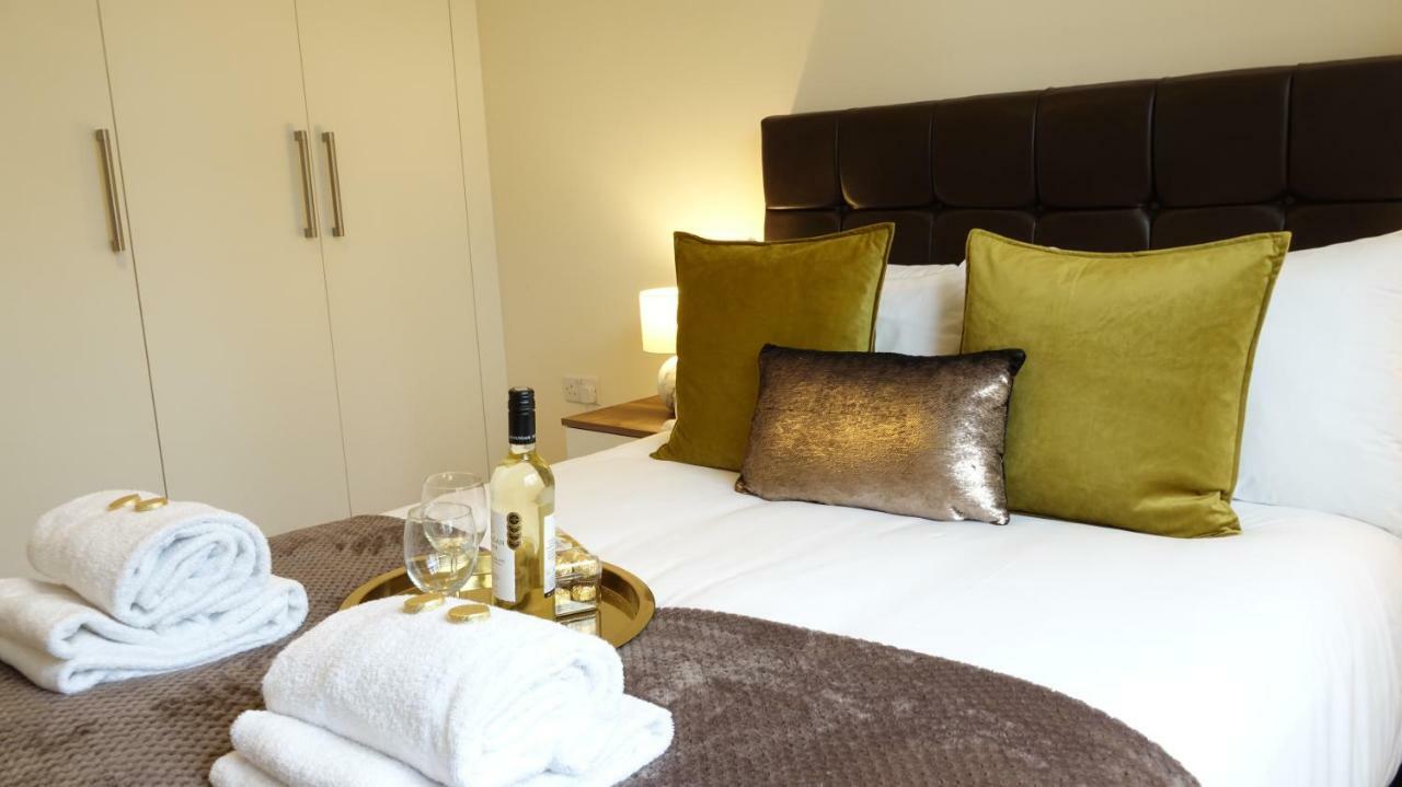 Luxury 2 Bed 2 Bath - Free Parking - 5Min To Airport - Sleeps 6 Apartment Ashford  Екстериор снимка