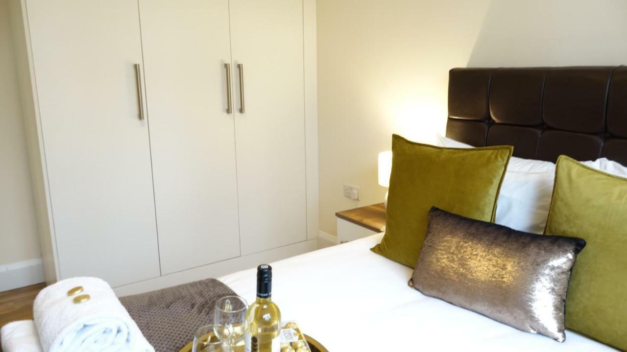 Luxury 2 Bed 2 Bath - Free Parking - 5Min To Airport - Sleeps 6 Apartment Ashford  Екстериор снимка