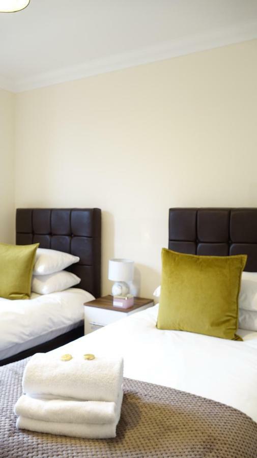 Luxury 2 Bed 2 Bath - Free Parking - 5Min To Airport - Sleeps 6 Apartment Ashford  Екстериор снимка
