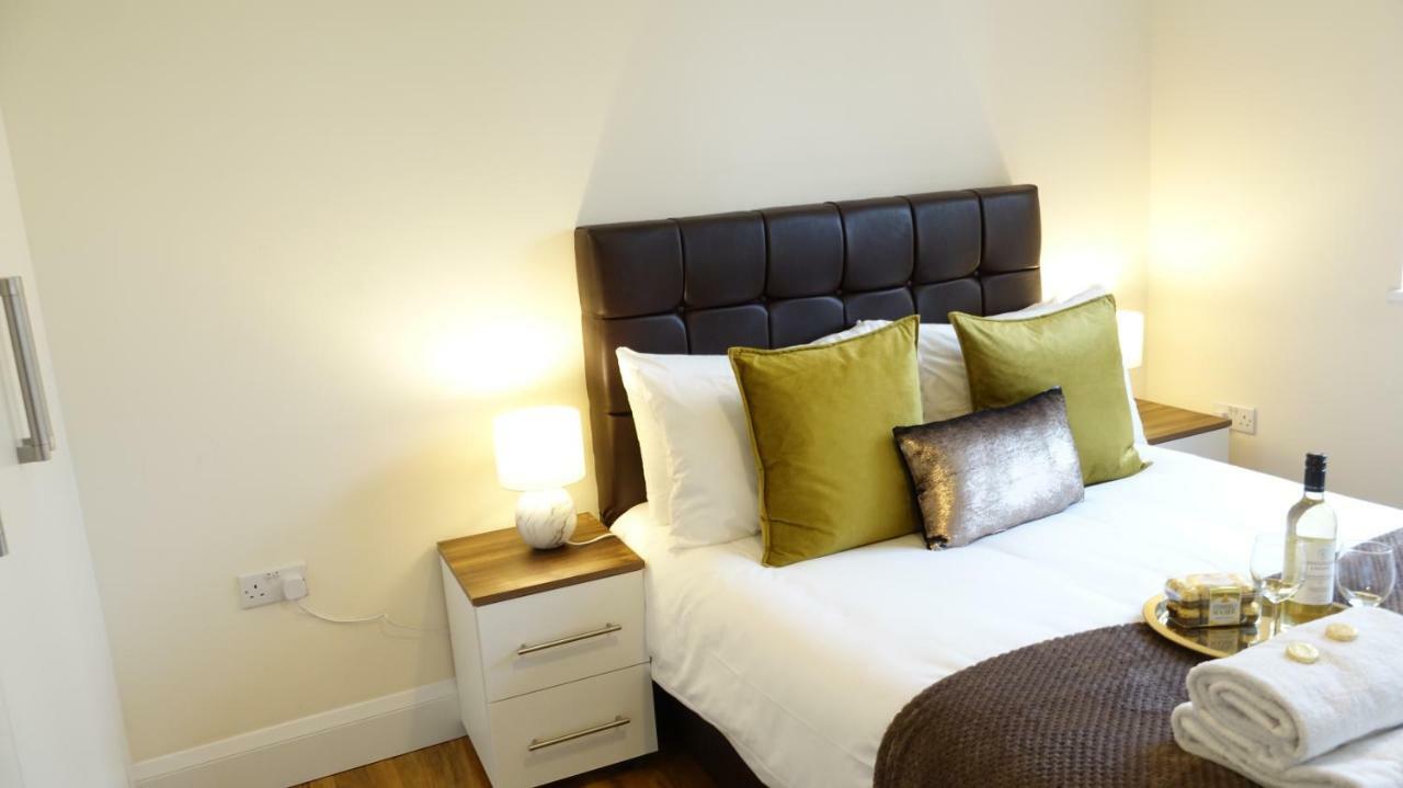 Luxury 2 Bed 2 Bath - Free Parking - 5Min To Airport - Sleeps 6 Apartment Ashford  Екстериор снимка